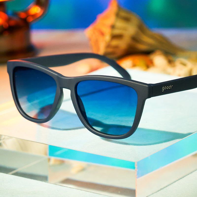 Gafas de Sol Polarizadas OG "Bebe Agua de Mar, Ve el Futuro"