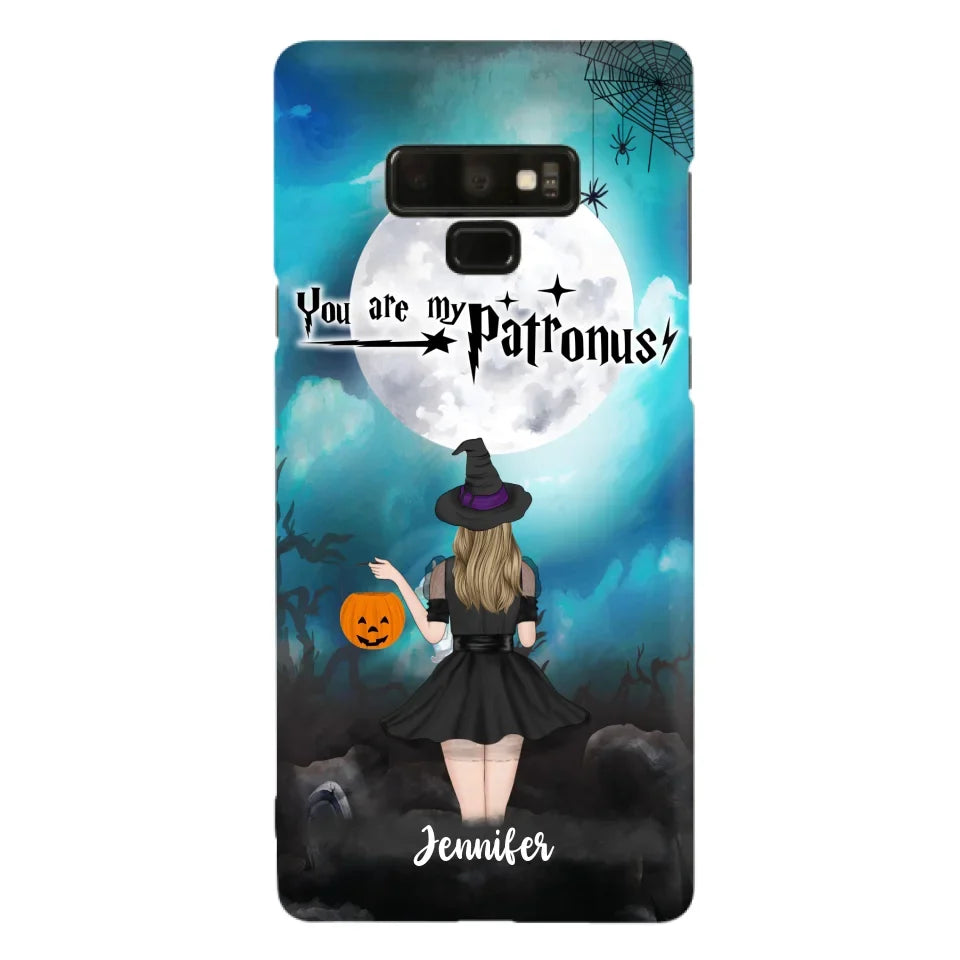 Specialanpassat Halloween-mobilfodral - Upp till 3 flickor och 2 katter - You Are My Patronus - Wicca-inredning/Pagan-inredning