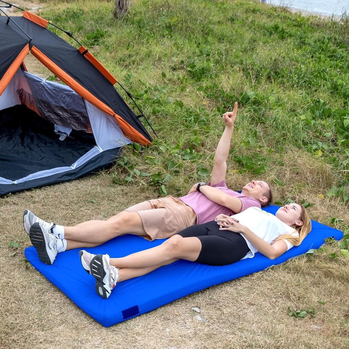 Matrix luftcellsmadrass med memoryskum för camping